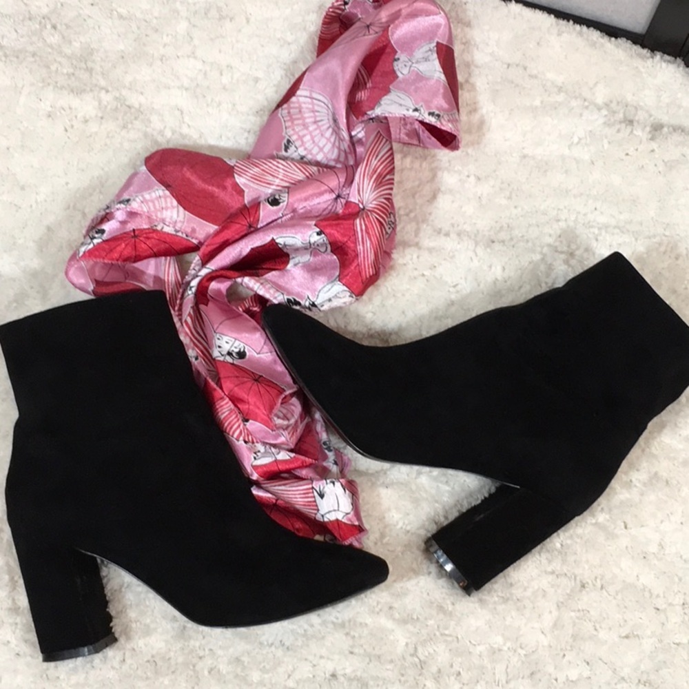 Jaggar black suede booties